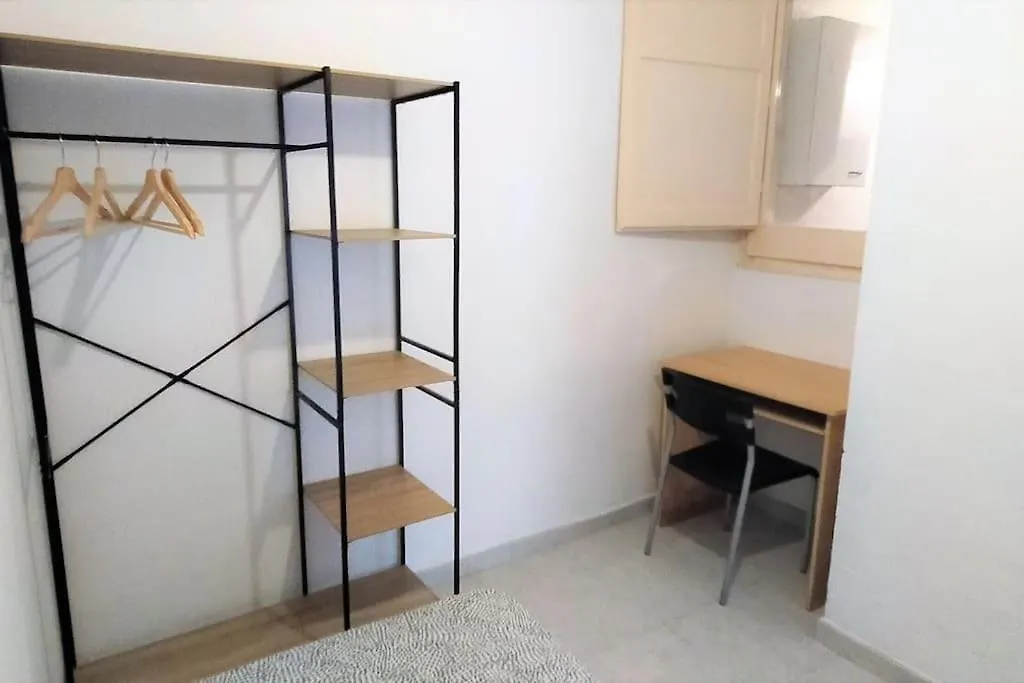 Beautiful Private And Exterior Double Room. Esplugues de Llobregat