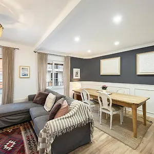 Vintage 3 Bdr Apartamento